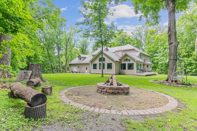 5540 Timber Trail, Maple Plain, MN 55359