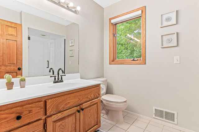 5540 Timber Trail, Maple Plain, MN 55359