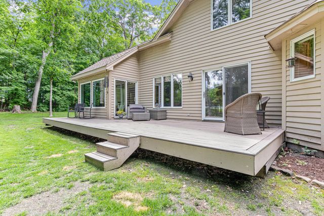 5540 Timber Trail, Maple Plain, MN 55359