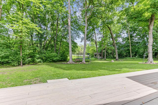 5540 Timber Trail, Maple Plain, MN 55359