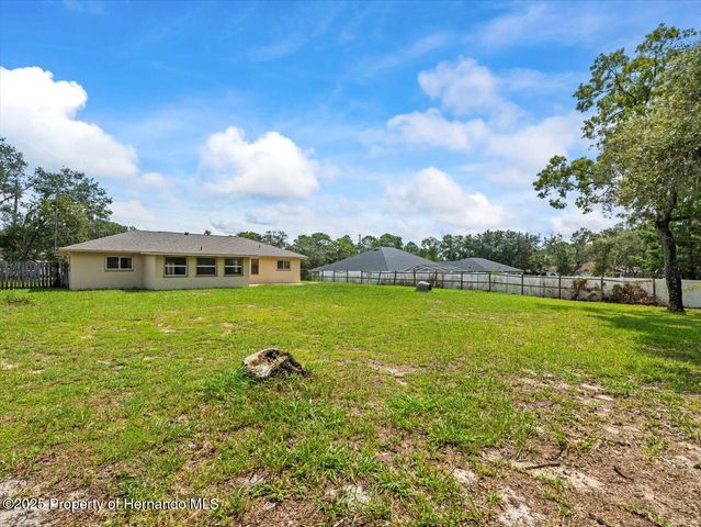 9227 Nightingale Road, Weeki Wachee, FL 34613