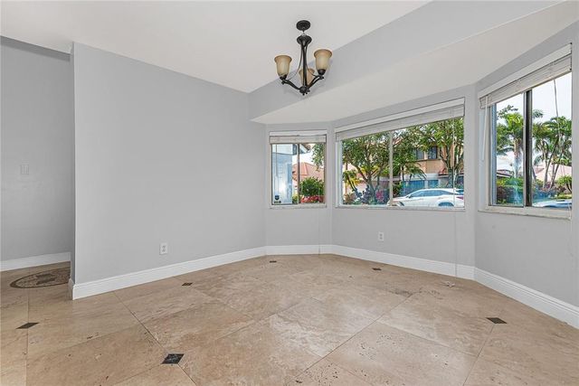 11551 SW 11th Street, Pembroke Pines, FL 33025
