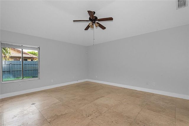 11551 SW 11th Street, Pembroke Pines, FL 33025