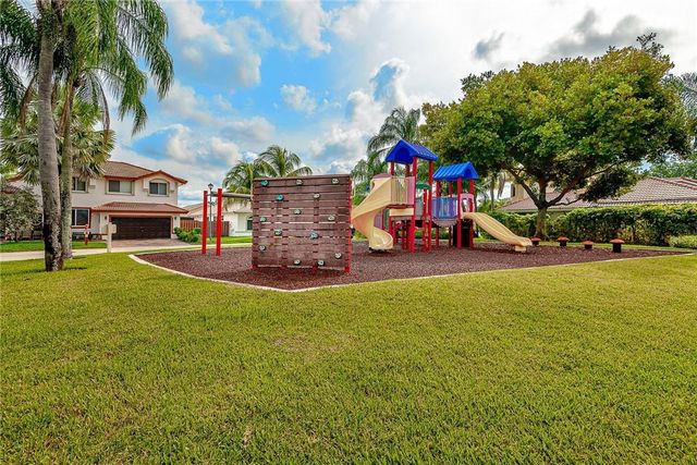 11551 SW 11th Street, Pembroke Pines, FL 33025