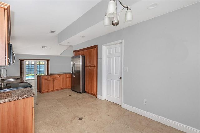 11551 SW 11th Street, Pembroke Pines, FL 33025