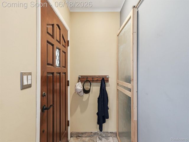13211 Bloomfield Avenue, Warren, MI 48089