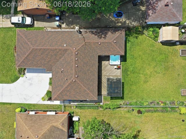 13211 Bloomfield Avenue, Warren, MI 48089