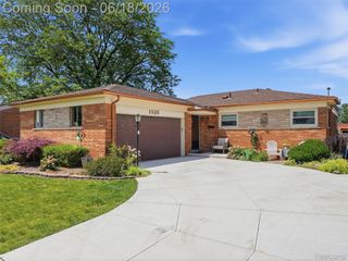 13211 Bloomfield Avenue, Warren, MI 48089