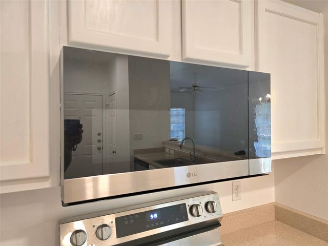 8701 Weiser DR B, Austin, TX 78729