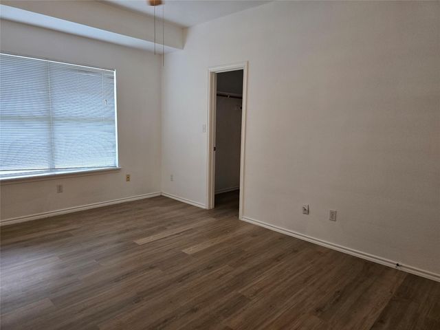 8701 Weiser DR B, Austin, TX 78729