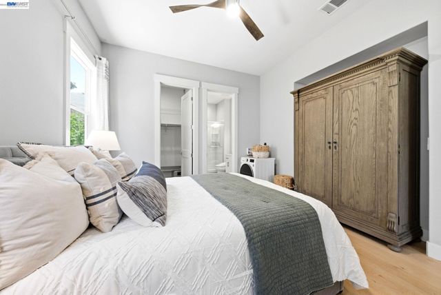 2830 Delamar Dr, Dublin, CA 94568