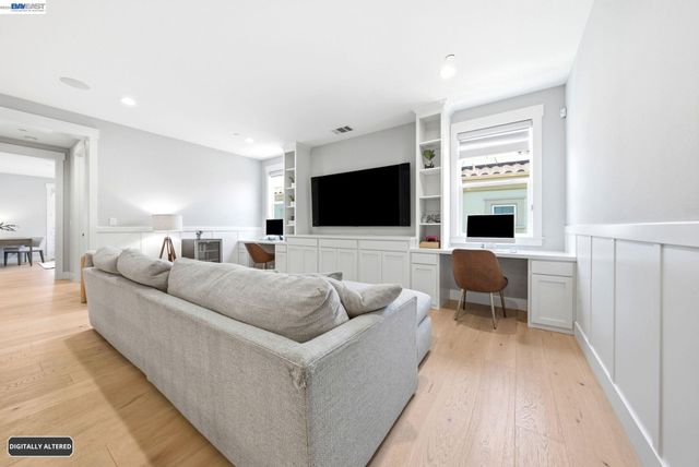 2830 Delamar Dr, Dublin, CA 94568