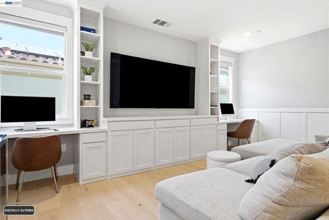 2830 Delamar Dr, Dublin, CA 94568