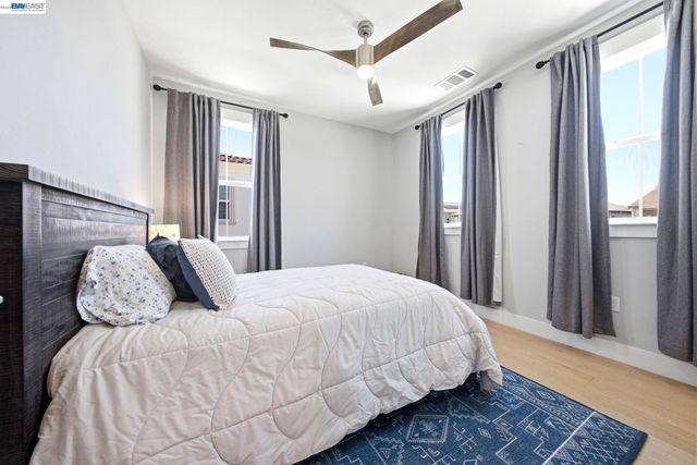 2830 Delamar Dr, Dublin, CA 94568