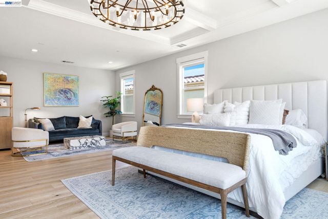 2830 Delamar Dr, Dublin, CA 94568