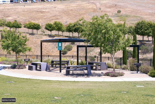 2830 Delamar Dr, Dublin, CA 94568