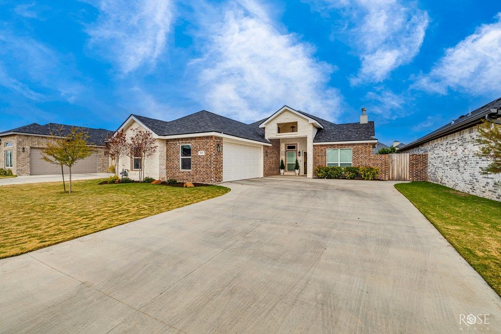 Image 4 of property listing at 5313 Riviera Lane, San Angelo, TX 76904