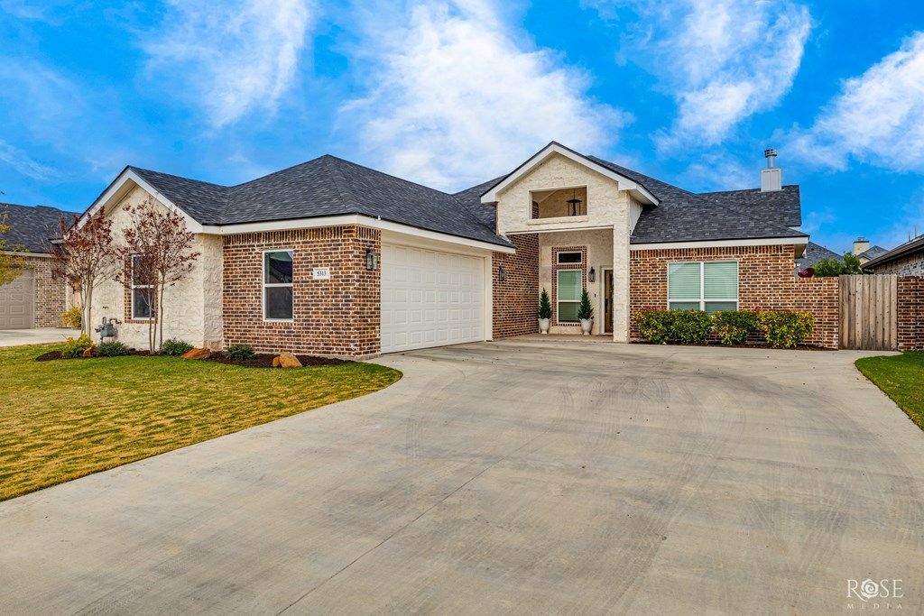 Image 5 of property listing at 5313 Riviera Lane, San Angelo, TX 76904