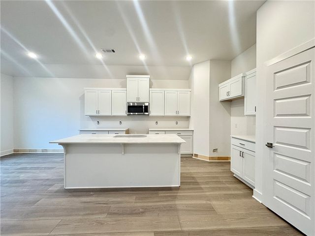 464 S Calico Avenue, Fayetteville, AR 72704