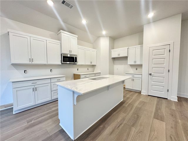 464 S Calico Avenue, Fayetteville, AR 72704