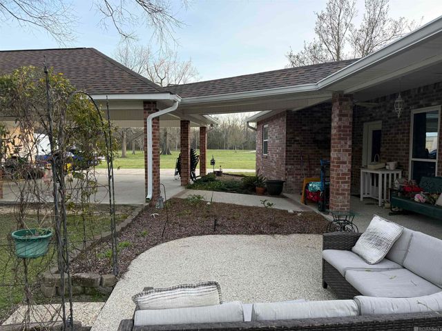 25435 La Hwy 77, Plaquemine, LA 70764