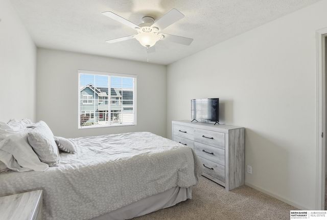 7407 Peters Street, La Vista, NE 68128