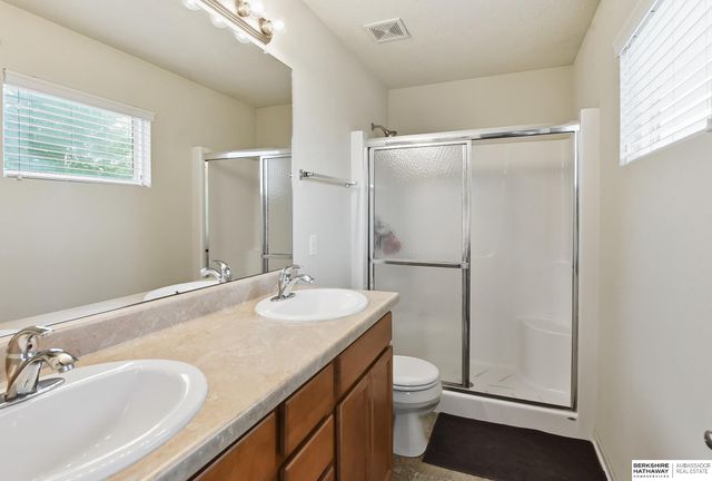 7407 Peters Street, La Vista, NE 68128