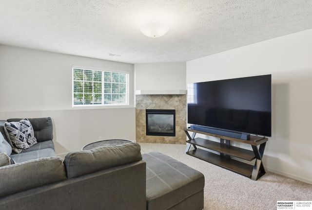 7407 Peters Street, La Vista, NE 68128
