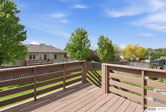 7407 Peters Street, La Vista, NE 68128