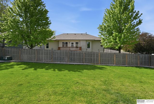 7407 Peters Street, La Vista, NE 68128