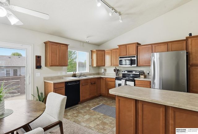 7407 Peters Street, La Vista, NE 68128
