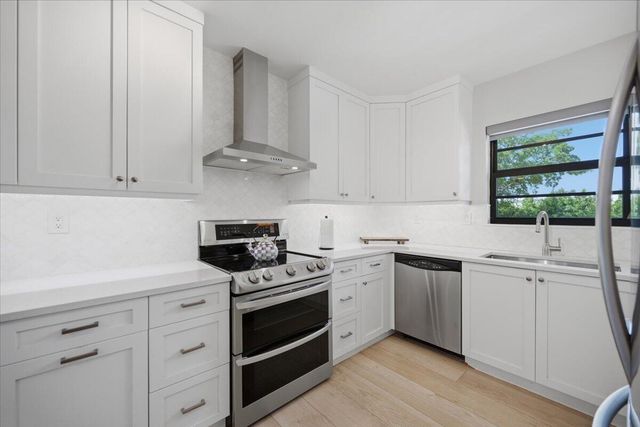 300 N Highway A1A 206n, Jupiter, FL 33477