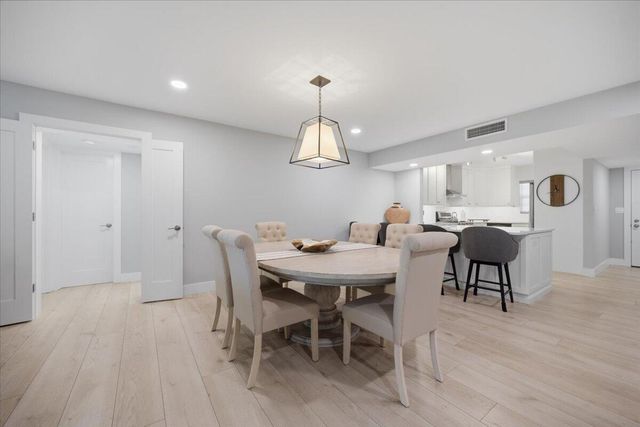 300 N Highway A1A 206n, Jupiter, FL 33477
