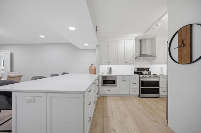 300 N Highway A1A 206n, Jupiter, FL 33477