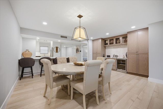 300 N Highway A1A 206n, Jupiter, FL 33477