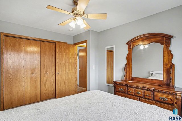 7101 W Jacob St Street, Sioux Falls, SD 57106