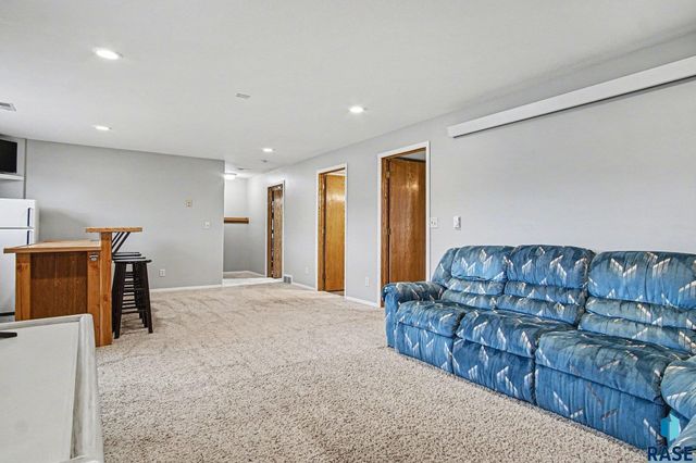 7101 W Jacob St Street, Sioux Falls, SD 57106