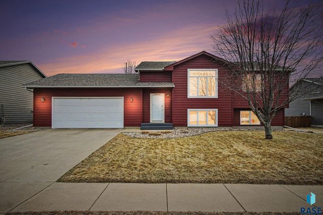 7101 W Jacob St Street, Sioux Falls, SD 57106