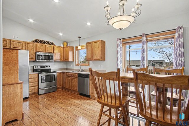 7101 W Jacob St Street, Sioux Falls, SD 57106