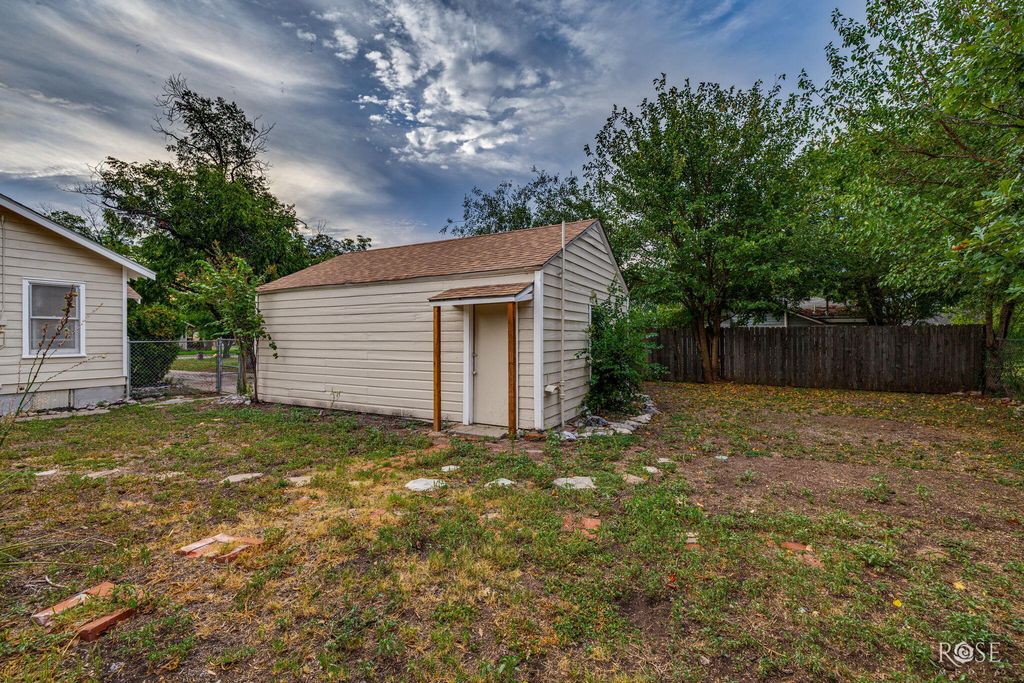 Image 22 of property listing at 311 S Jackson Street, San Angelo, TX 76901