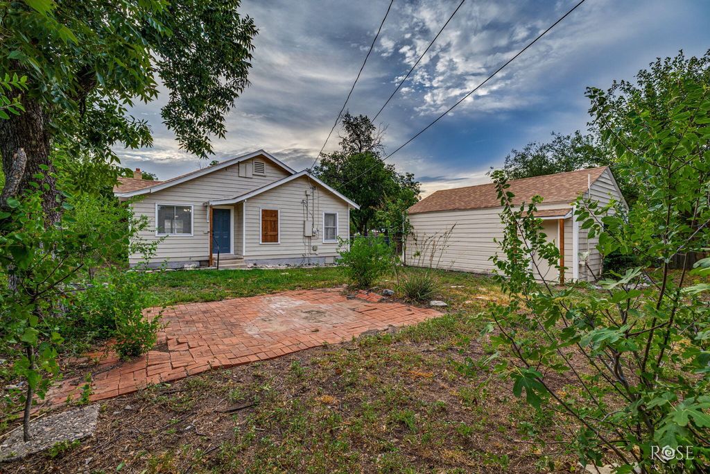 Image 24 of property listing at 311 S Jackson Street, San Angelo, TX 76901
