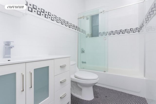 38 GROVE Street, New York City, NY 11221