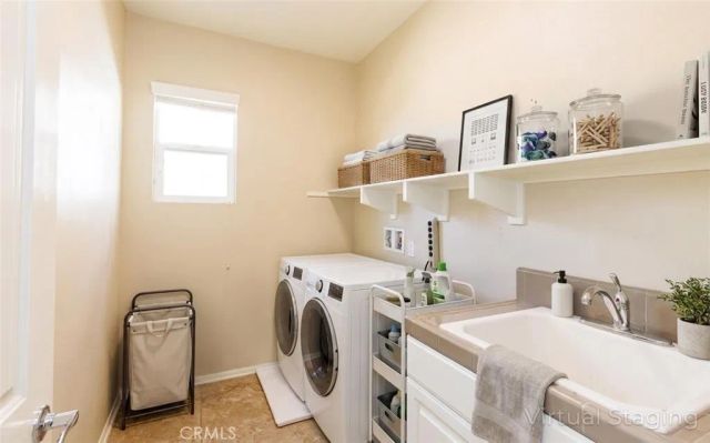 19122 Graham, Saugus, CA 91350