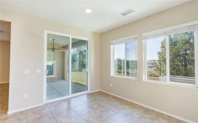 19122 Graham, Saugus, CA 91350