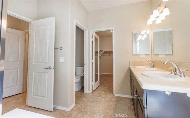 19122 Graham, Saugus, CA 91350