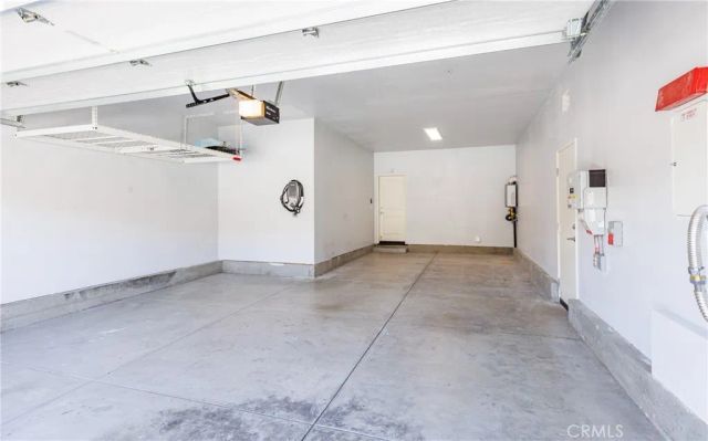 19122 Graham, Saugus, CA 91350