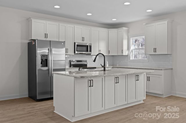 1325 Coppergate Drive, Salisbury, NC 28147