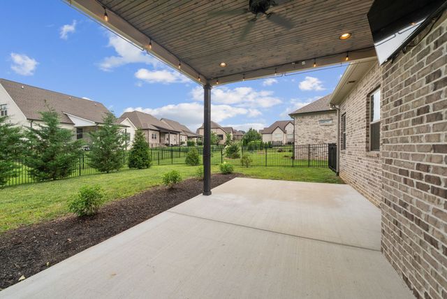 1706 Sorrell Park Dr, Spring Hill, TN 37174