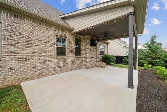1706 Sorrell Park Dr, Spring Hill, TN 37174