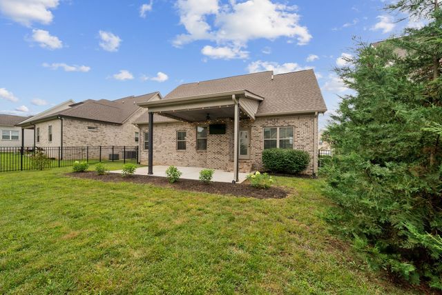 1706 Sorrell Park Dr, Spring Hill, TN 37174